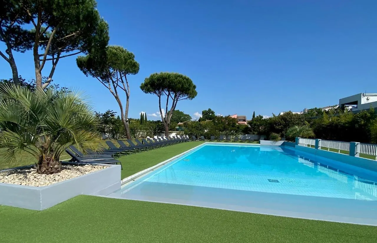 Apartment Residence De Tourisme Domaine De Janus Ruoms France