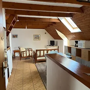 https://au-centre-ville-port.inbrittany.com