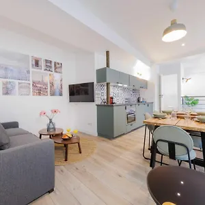  Apartment Exceptionnel Duplex A Proximite De Montmartre! Frankreich